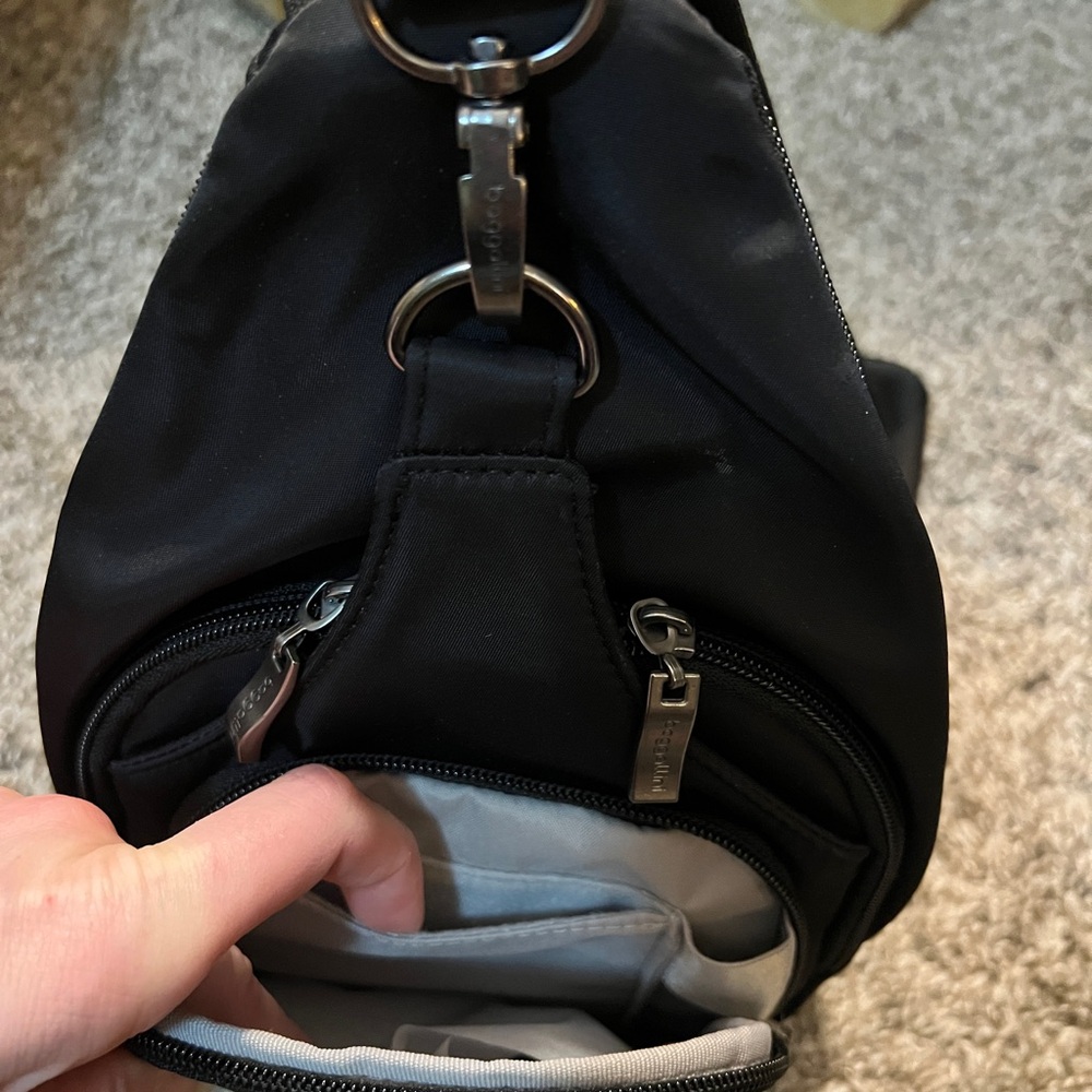 Baggallini DEEP NAVY Crossbody Bag